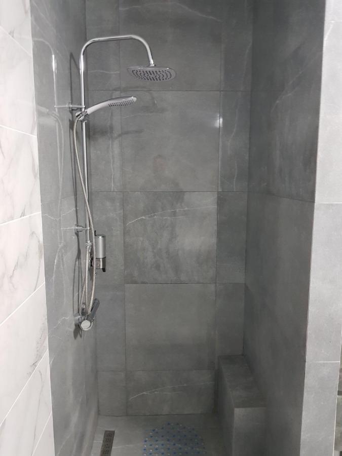 Uzhorod 3 Room Lovely House Ngoại thất bức ảnh