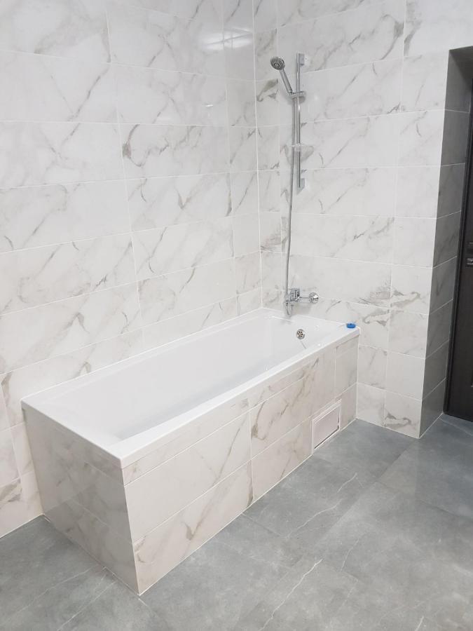 Uzhorod 3 Room Lovely House Ngoại thất bức ảnh